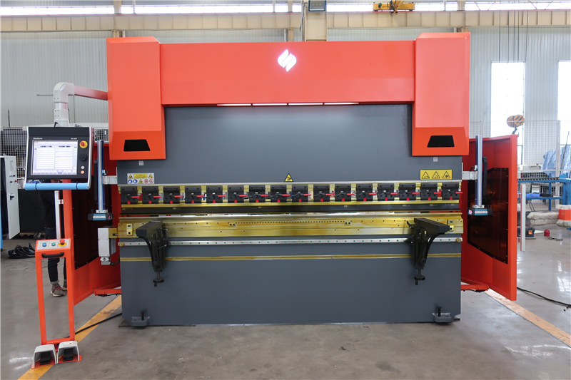ACCURL cnc پریس بریک DA66T 4axis 3000mm