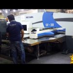 د لوړ کیفیت خدمت کولو سی سی سی هیدرولیک برج د پش پریس ماشین