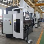 د روبوټ سره لوړ فعالیت هیدرولیک مطابقت لرونکي مطبوعاتي بریک